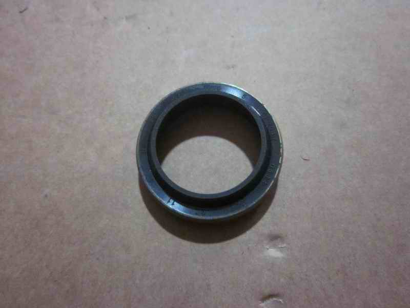 Dust-proof sealing ring-1