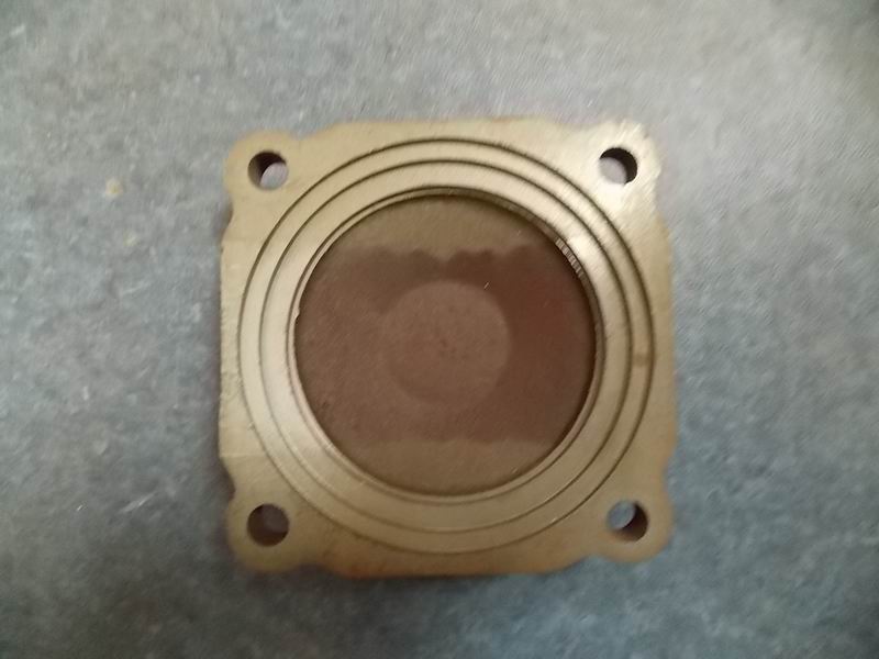 Задняя крышка подшипника промежуточного вала