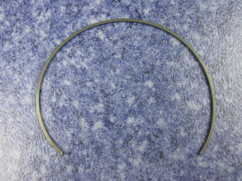 Six-speed synchronous gear clamp ring