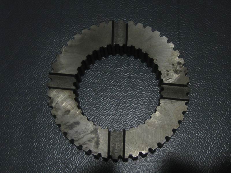 Reverse sliding gear sleeve and seat assembly-1