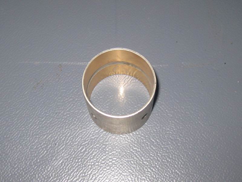 Reverse sliding gear sleeve and seat assembly-4