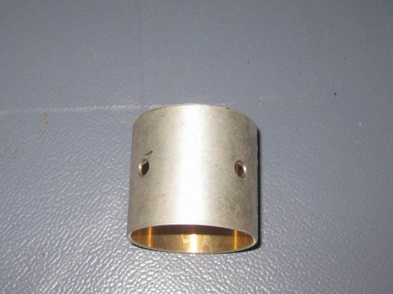 Reverse sliding gear sleeve and seat assembly-5