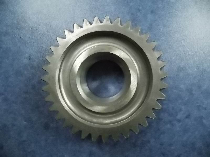 Intermediate shaft four gear teeth-1