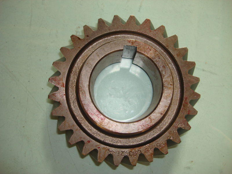 Intermediate shaft three gears
