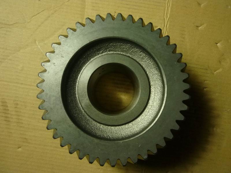Intermediate shaft four or five gear teeth-2