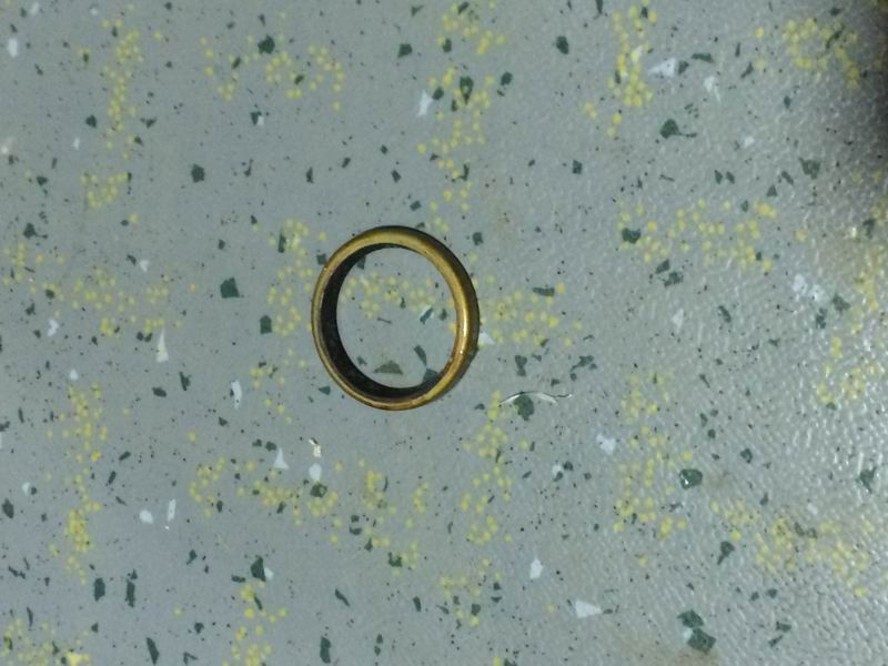 Separating fork shaft sealing ring