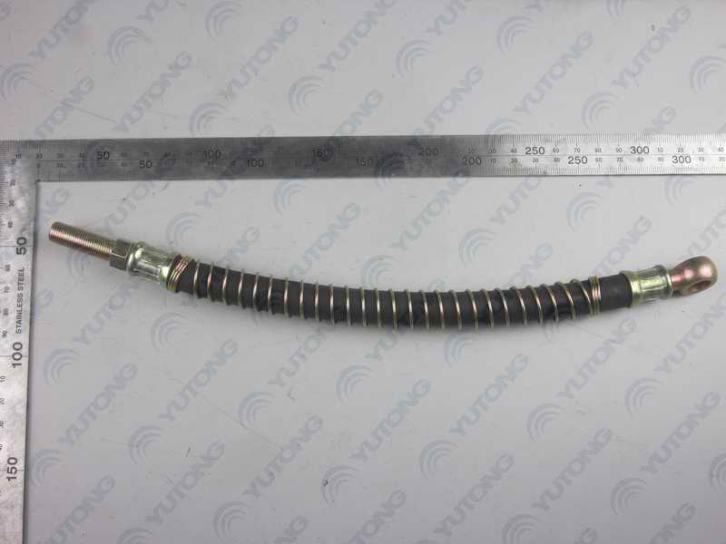 Separating bearing seat lubrication hose