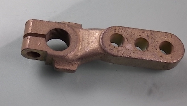 Transmission gear spline fork