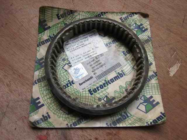 Накладной кожух третьей и четвёртой передач.