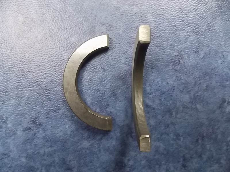 Three-speed gear thrust ring