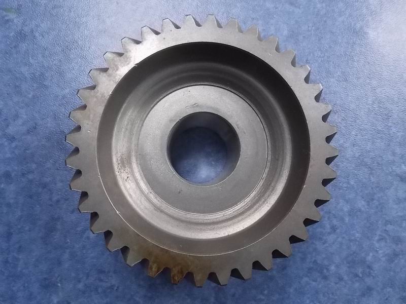 Intermediate shaft four gear teeth