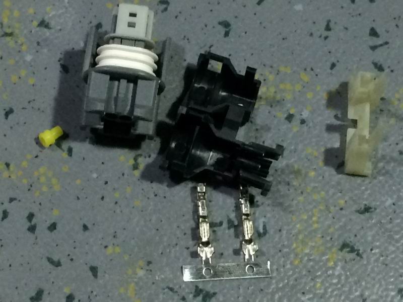 Retarder solenoid valve plug-in