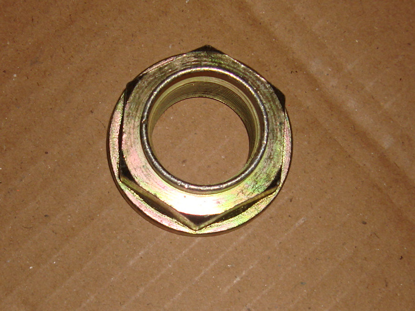 Lock nut-output flange-1