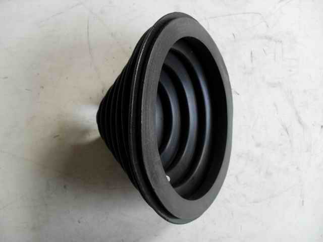 Dust cover for the gear stall