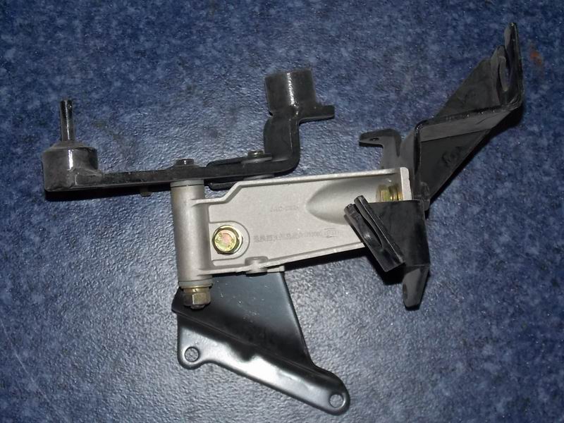 Кронштейн крепления мягкого вала регулировки скорости, мягкий вал выбора передачи, ZF 1350BO