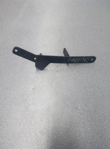 Кронштейн мягкого вала переключения передач-1