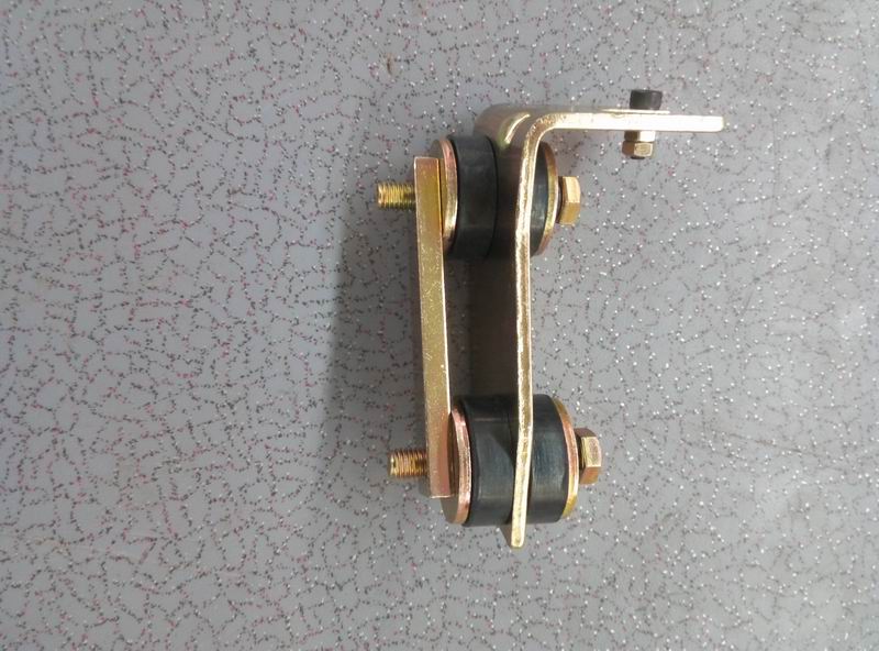 Кронштейн переключения передач в сборе-1