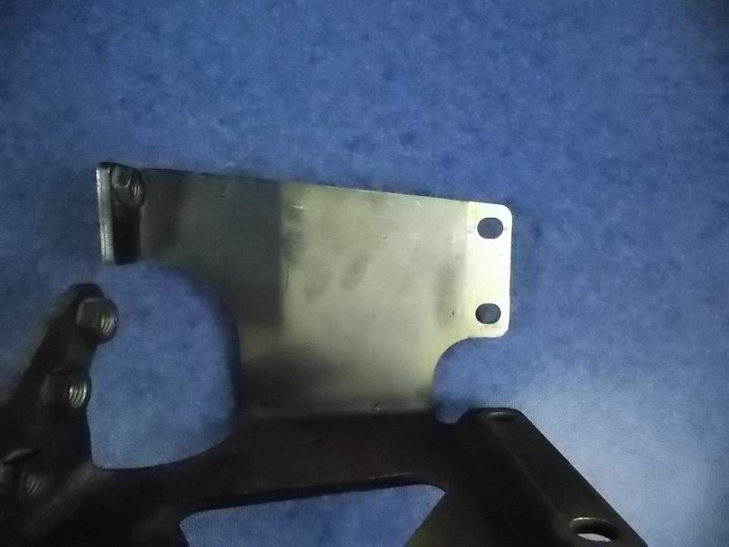 Fuel tank bracket-3
