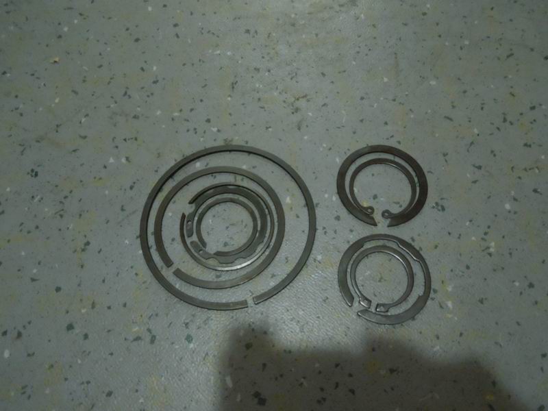 Four and five-speed synchronizer gear clamp-1