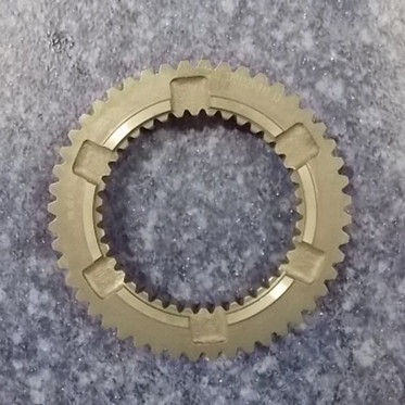 Three-speed synchronization cone