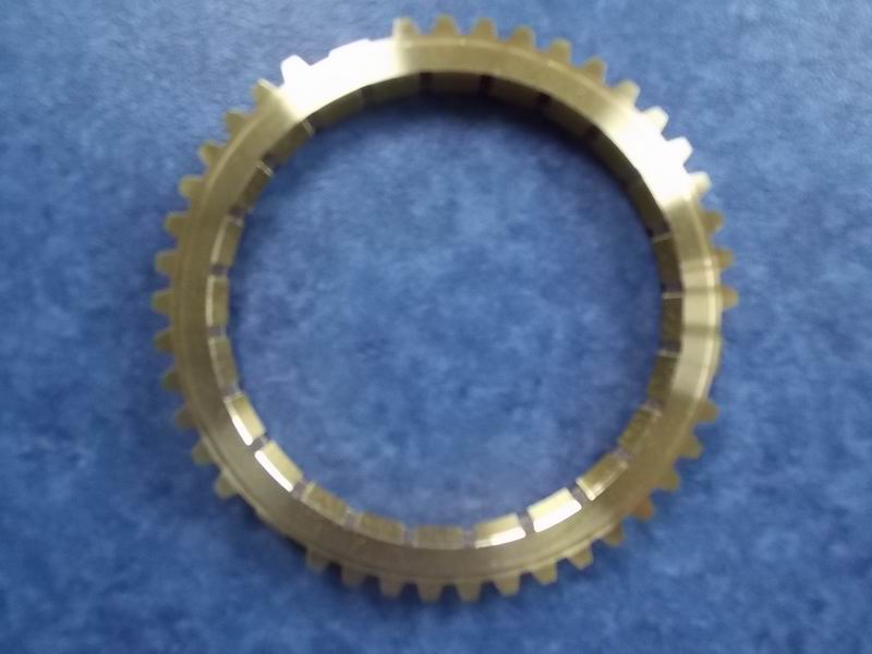 Четырех- или пятискоростная синхронная скользящая втулка; удалено 1708-00179