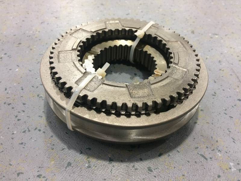 Синхронизатор второй и третьей передач в сборе.-2