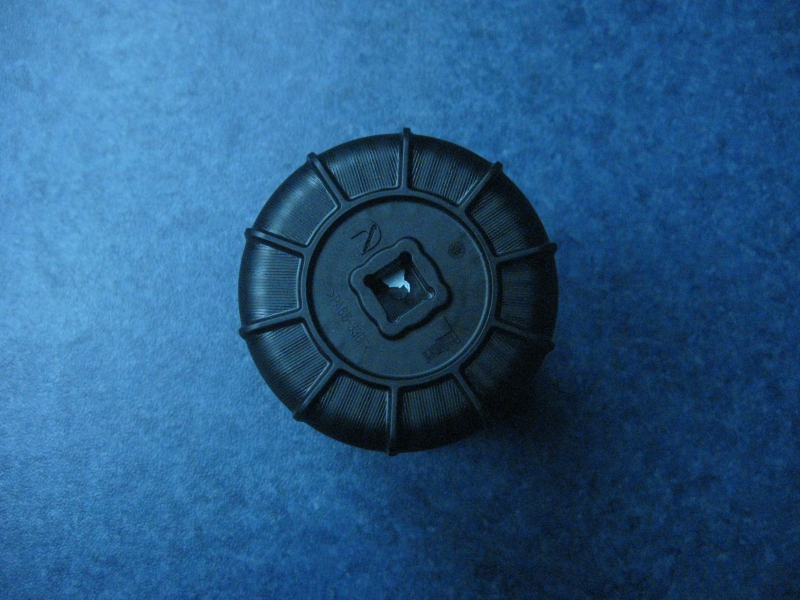 Engine oil filter element; can be replaced by 1017-00077-1