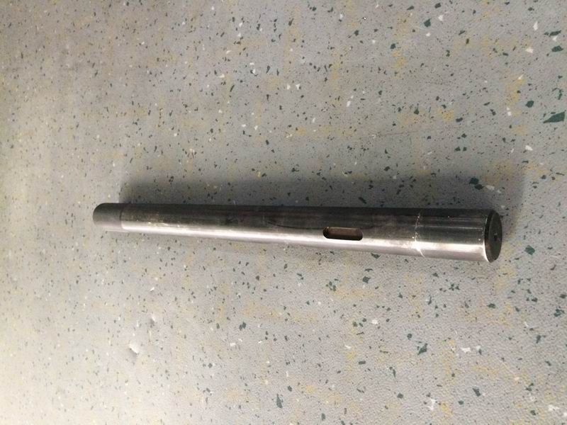 Вал вилки отключения сцепления