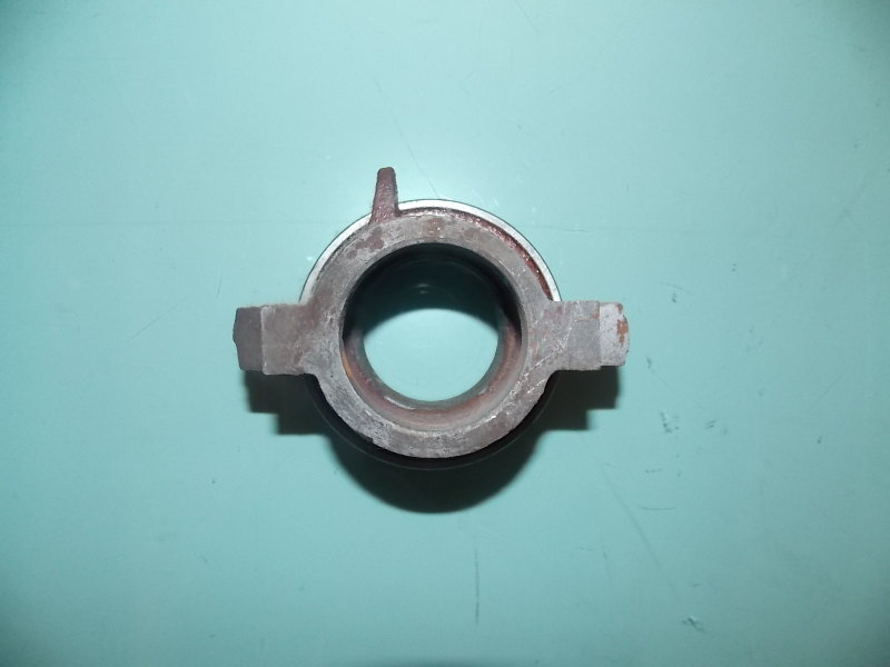 Separate bearing seat and bearing assembly; can be replaced by 1761-00132-1