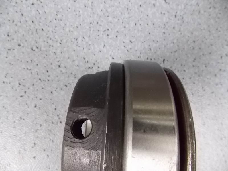 Clutch separation bearing assembly