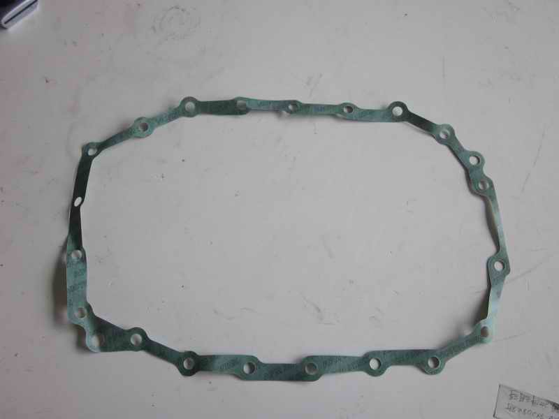 Gearbox front housing seal