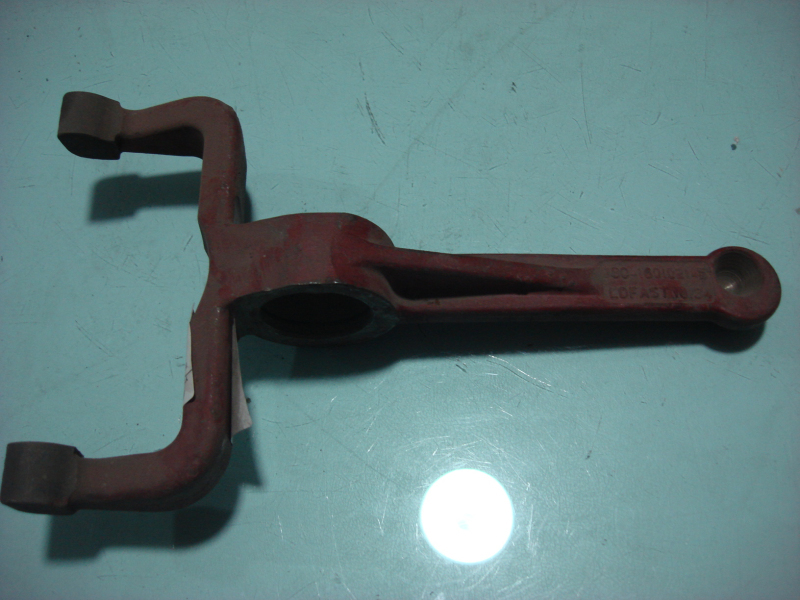 Вилка отключения сцепления-2