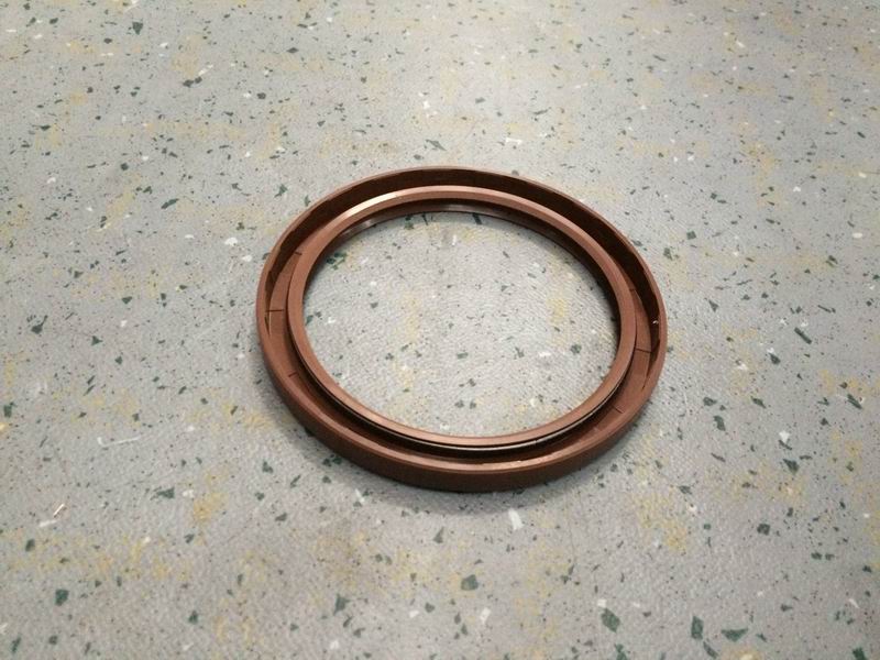 Two-axis oil seal