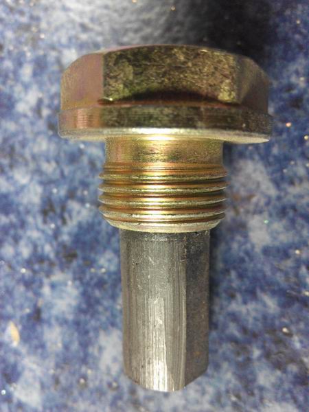 Резьбовая пробка для слива масла в сборе