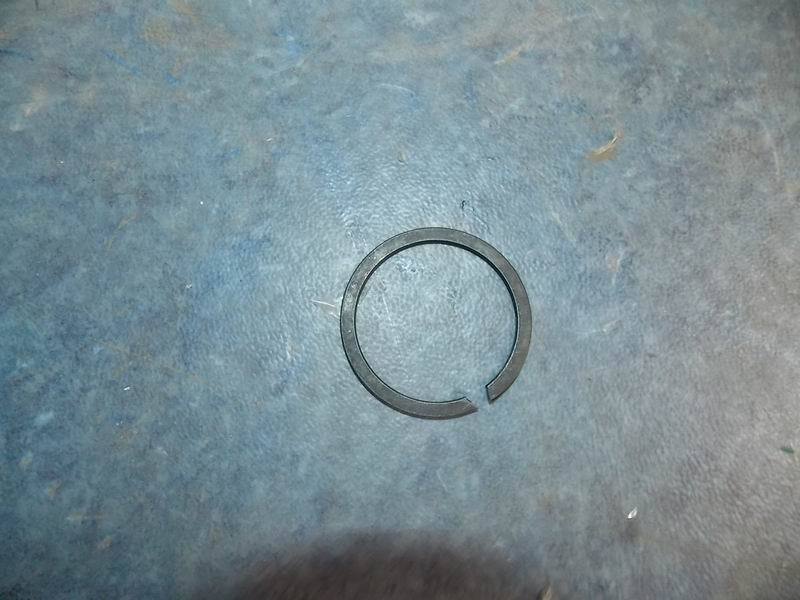Axle retaining ring