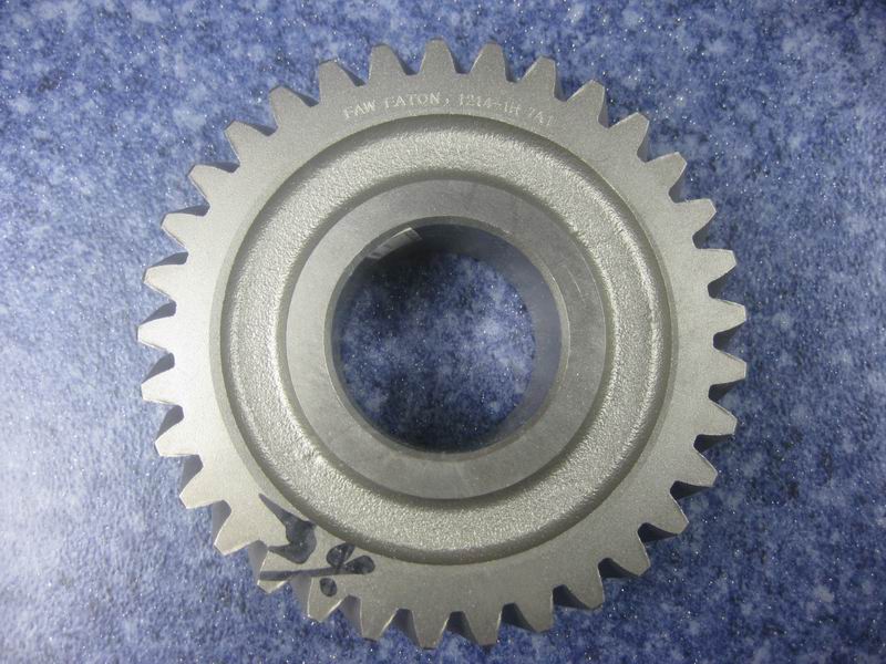 Intermediate shaft four gear teeth-1