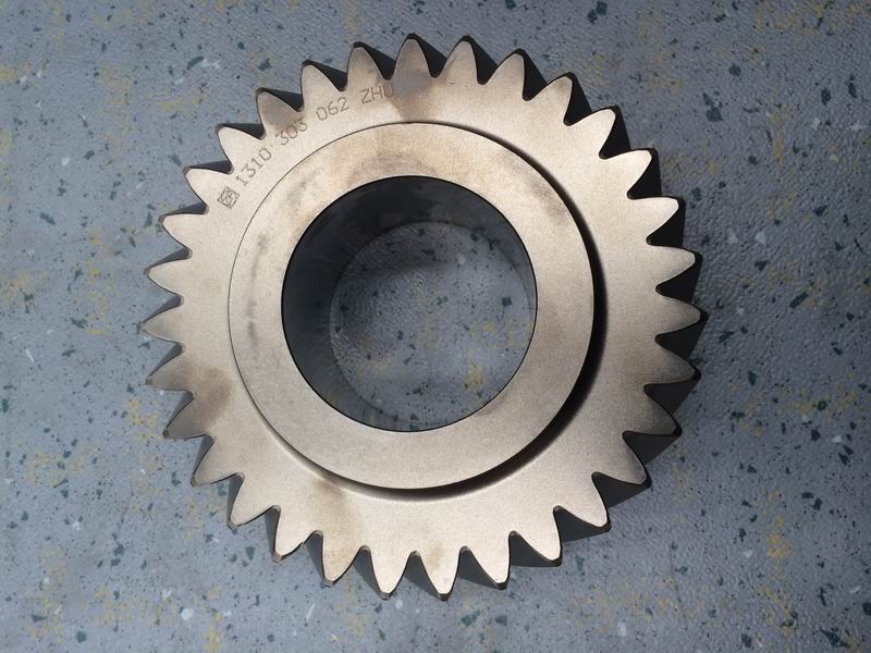 Intermediate shaft four gear teeth