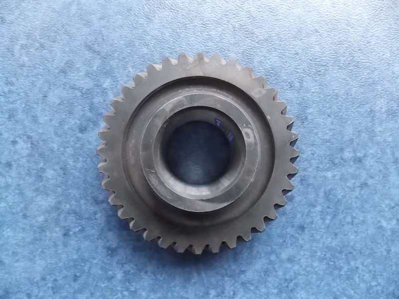 Intermediate shaft five-speed teeth