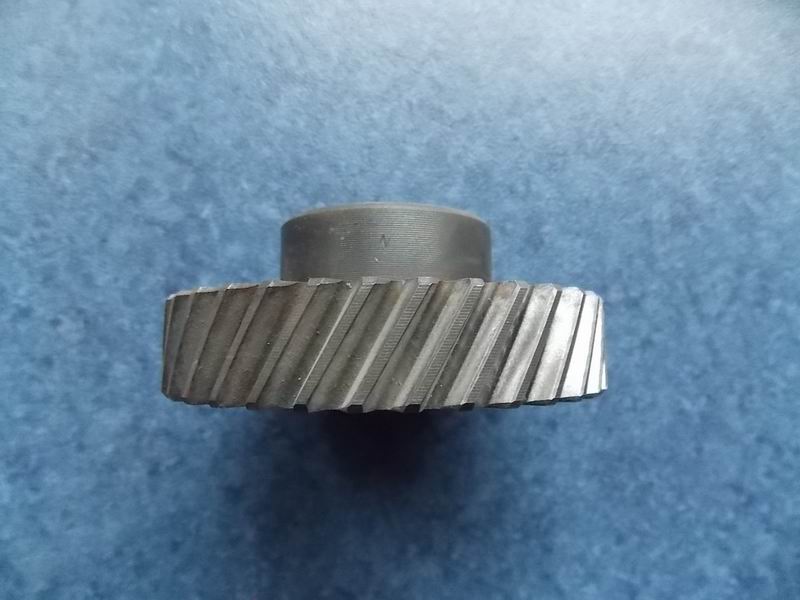 Intermediate shaft five-speed teeth-2