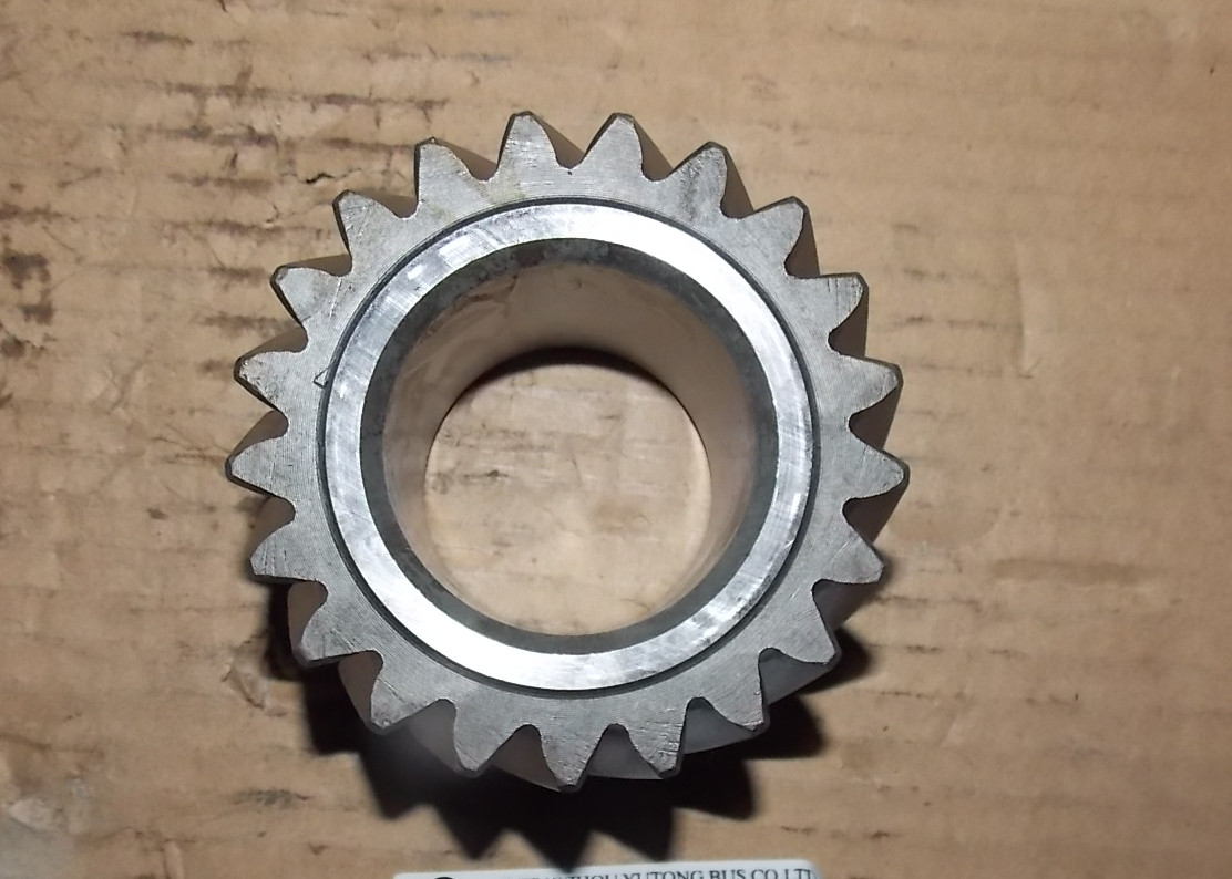 Intermediate shaft second gear teeth