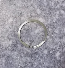 Three-speed gear bushing lock ring