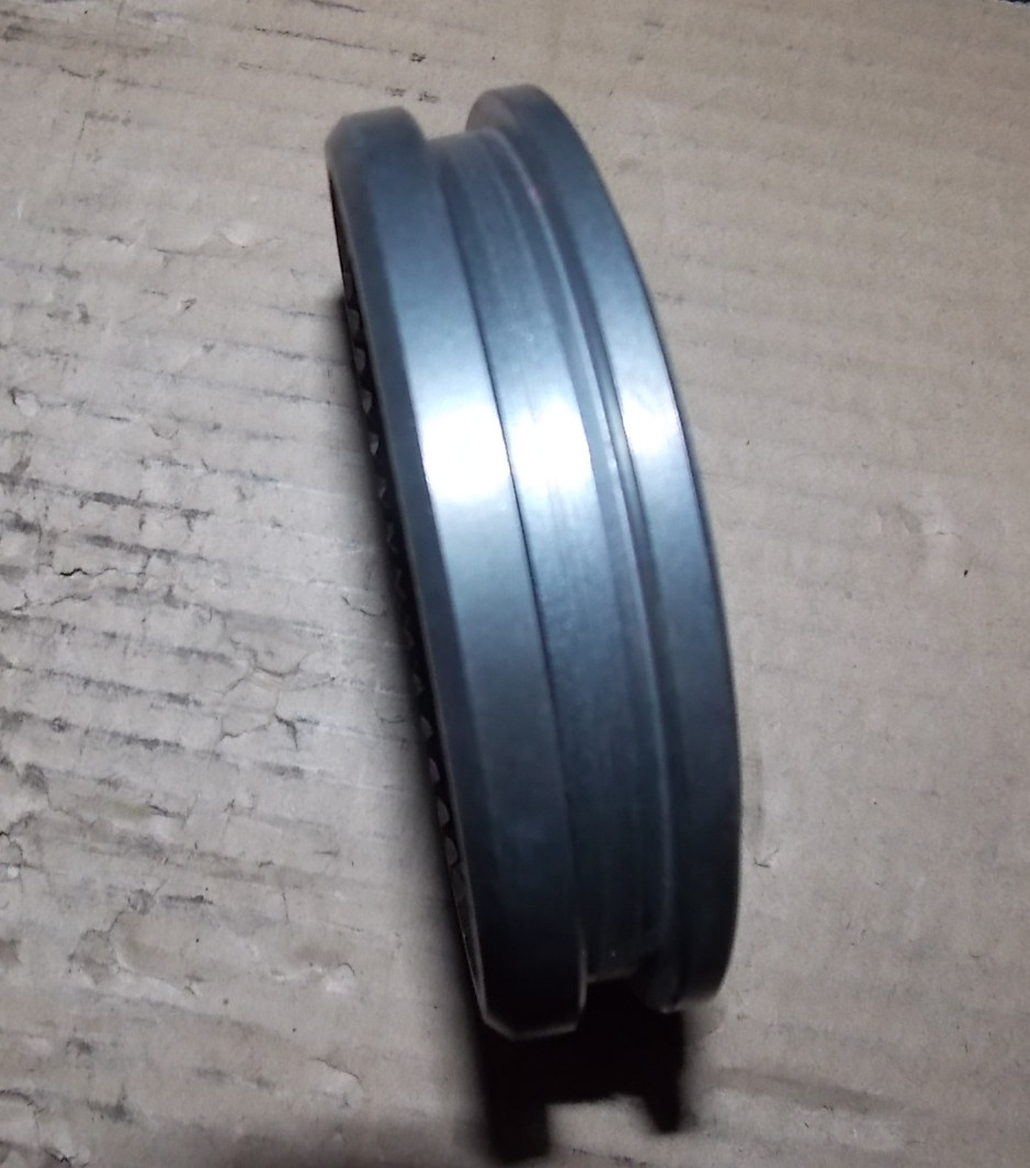 One reverse synchronizer gear-1