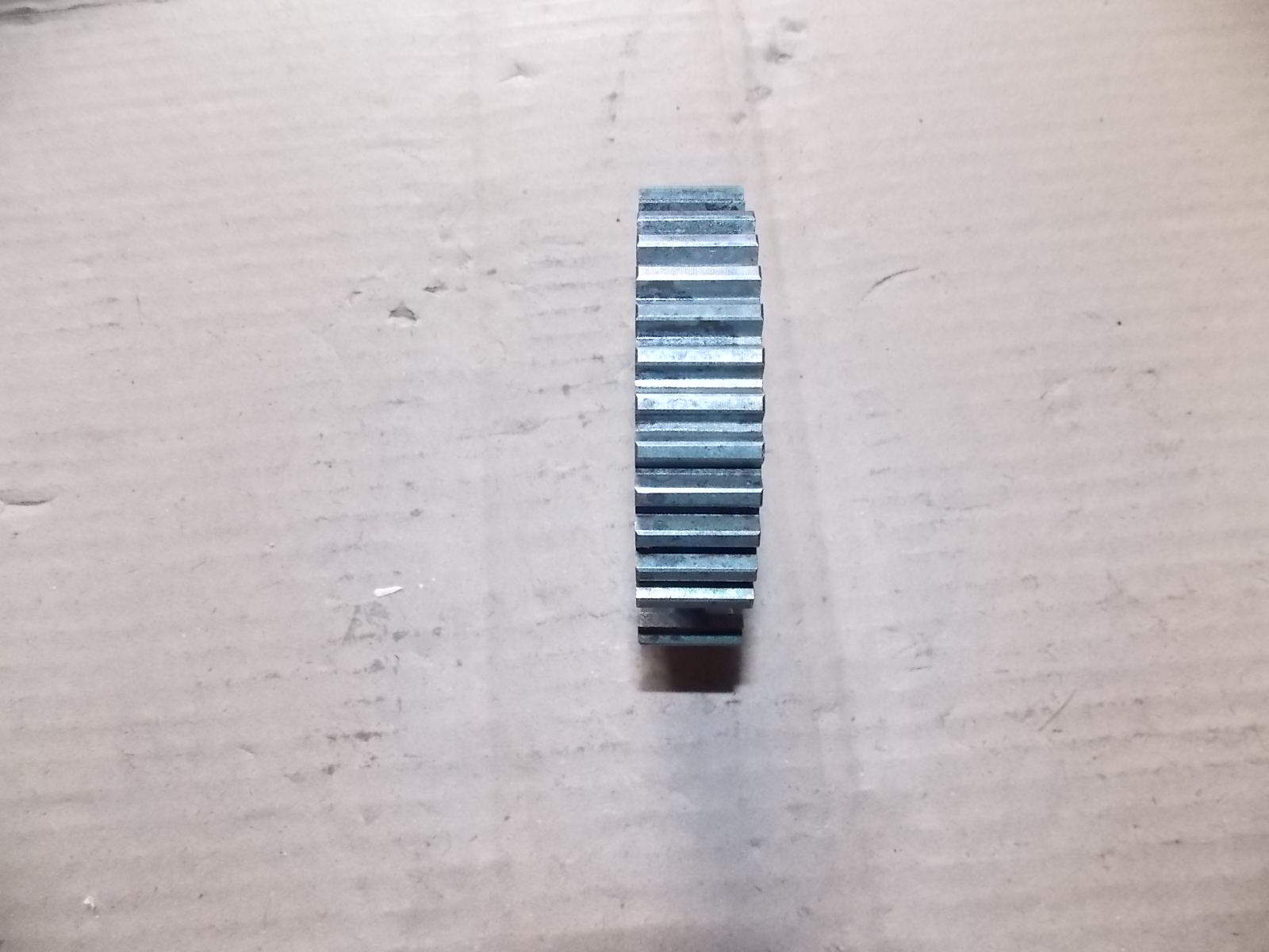 Four and five-speed synchronizer gear hub-1