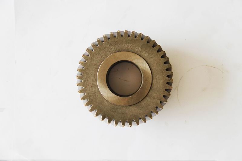 Intermediate shaft four-speed gear Z=32