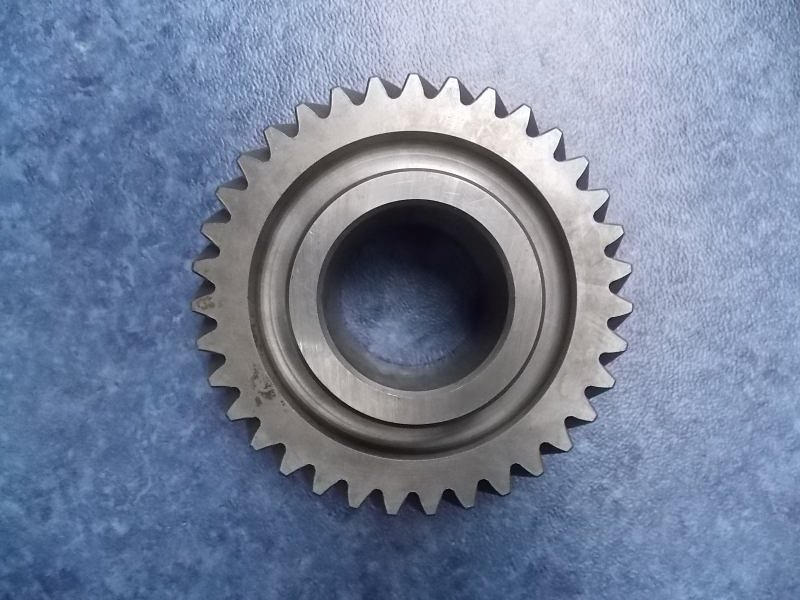 Промежуточный вал четыре передачи-1