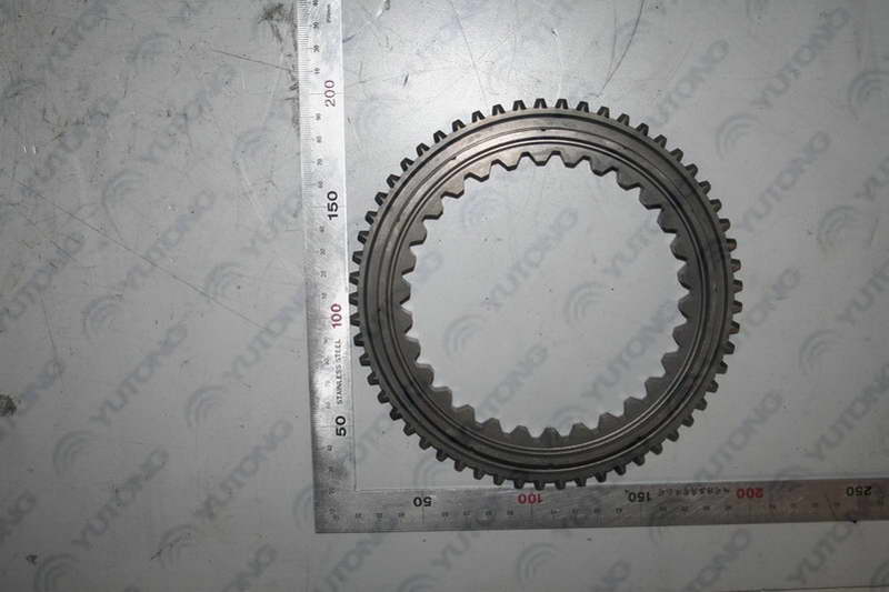 Third and fourth gear synchronous cone hub