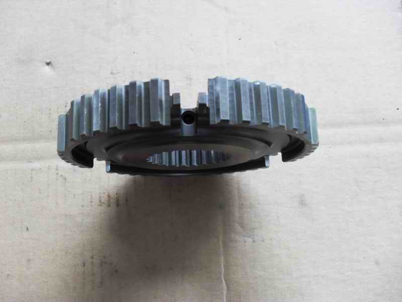 Five- and six-speed synchronizer gear-2