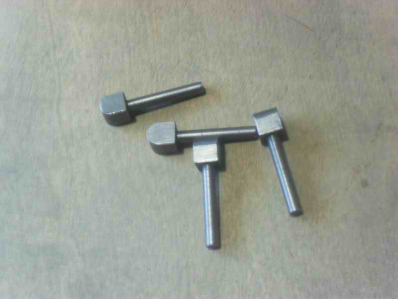 Two-axis synchronous push block