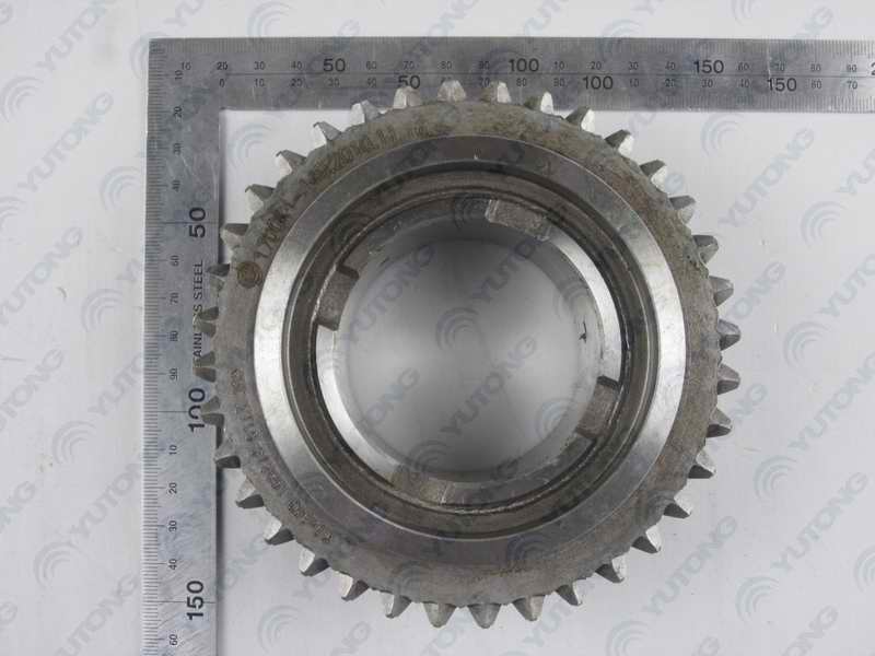 Two-axis six-speed gear-3