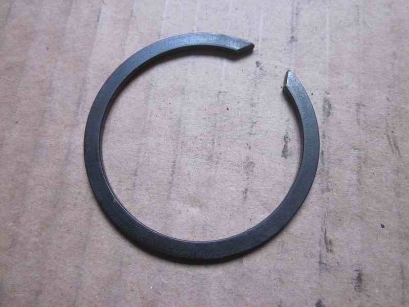 Four-speed bushing clamping ring